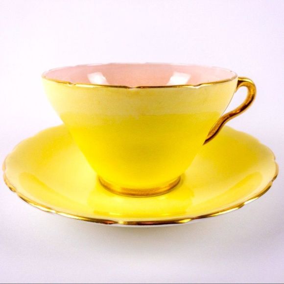 Wellington Bone China Tea Cup made in England with gorgeous yellow lustre finish - Picture 8 of 9